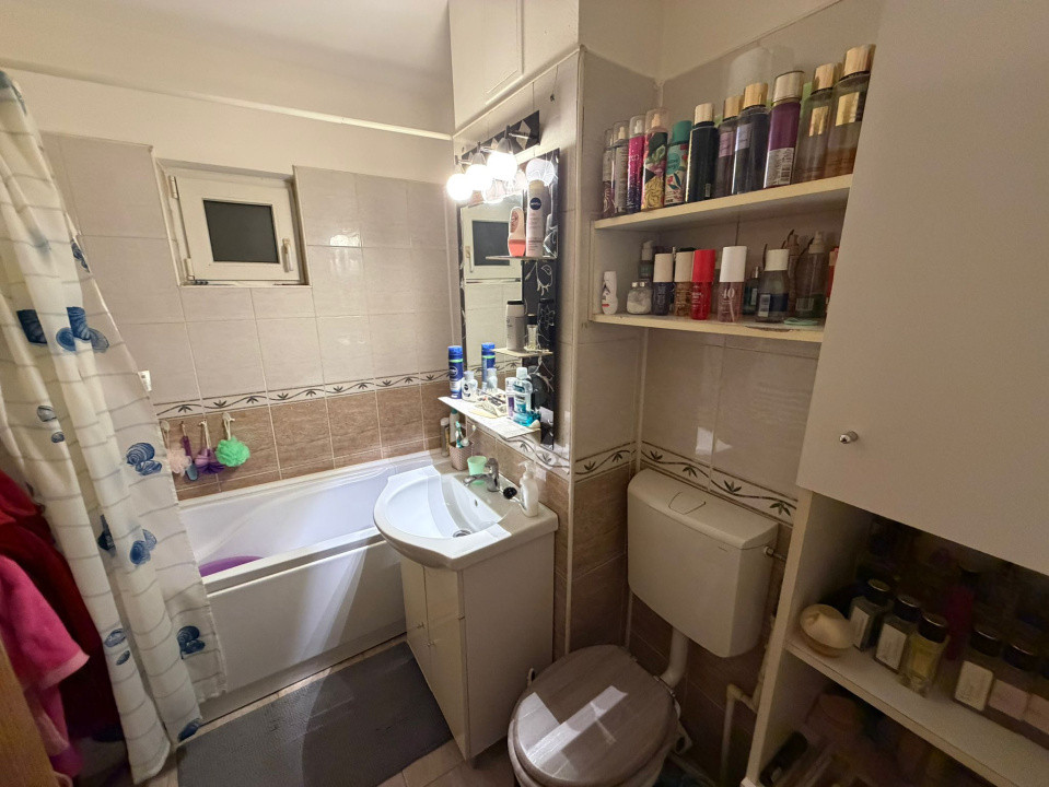 Apartament 3 camere – Strada Amaradia - Liceul Pedagogic