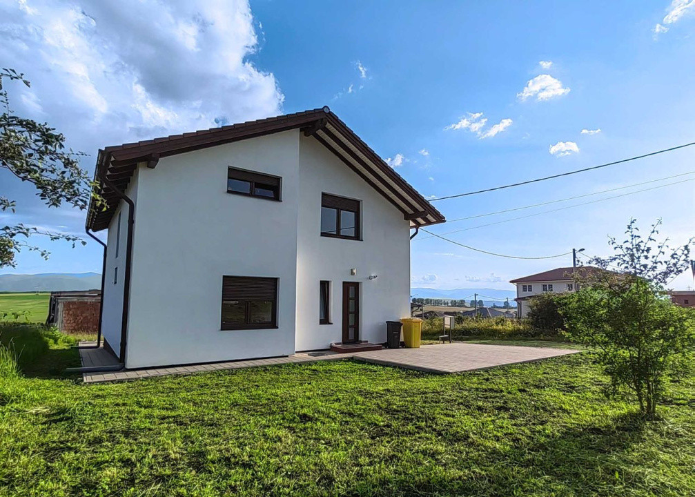 Casa individuala 5 camere finalizata mobilata Est Sibiu teren 372mp