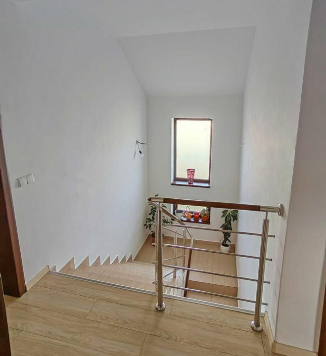 Casa individuala 5 camere finalizata mobilata Est Sibiu teren 372mp