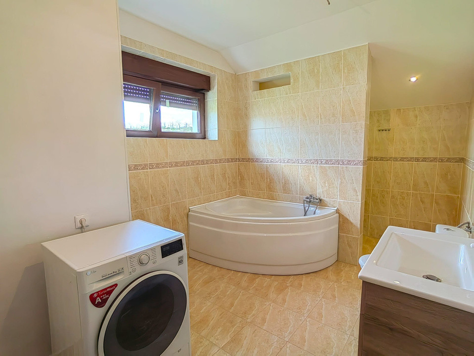 Casa individuala 5 camere finalizata mobilata Est Sibiu teren 372mp