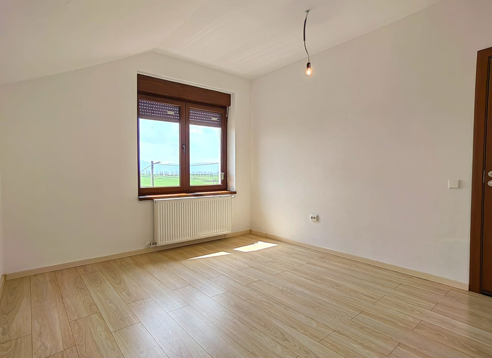 Casa individuala 5 camere finalizata mobilata Est Sibiu teren 372mp