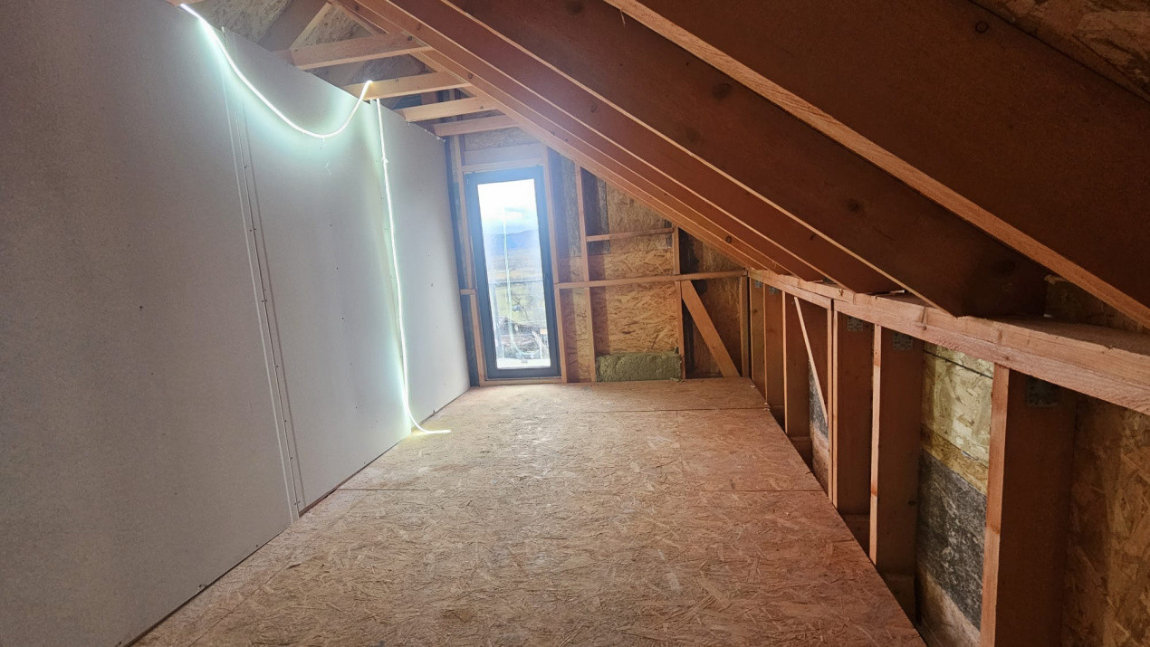 Cabana moderna cu view spectaculos Cristian