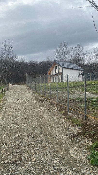 Cabana moderna cu view spectaculos Cristian