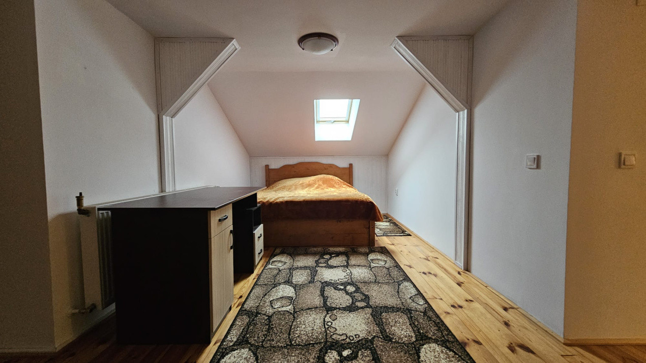 Apartament cu 2 camere + mansarda locuibila, la vila, Selimbar