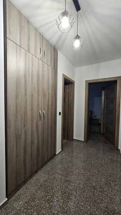 Apartament cu 2 camere + mansarda locuibila, la vila, Selimbar