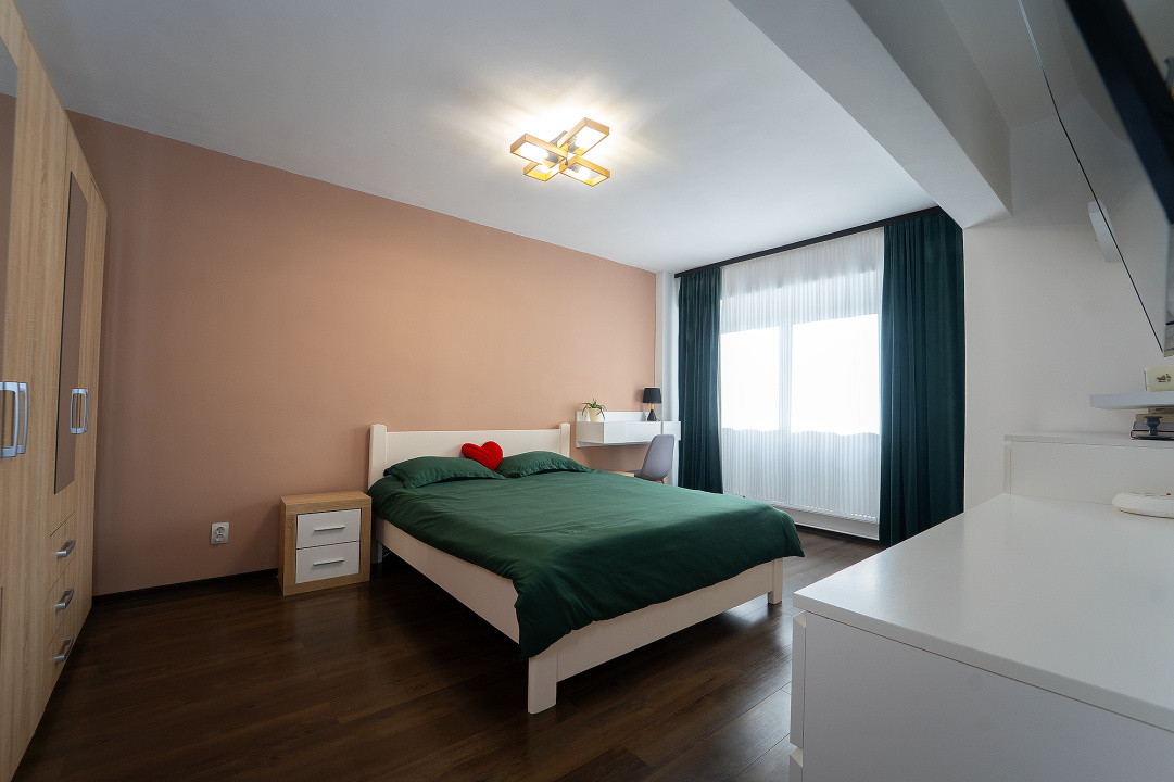 Apartament decomandat cu 3 camere – confort, spațiu și priveliște superbă