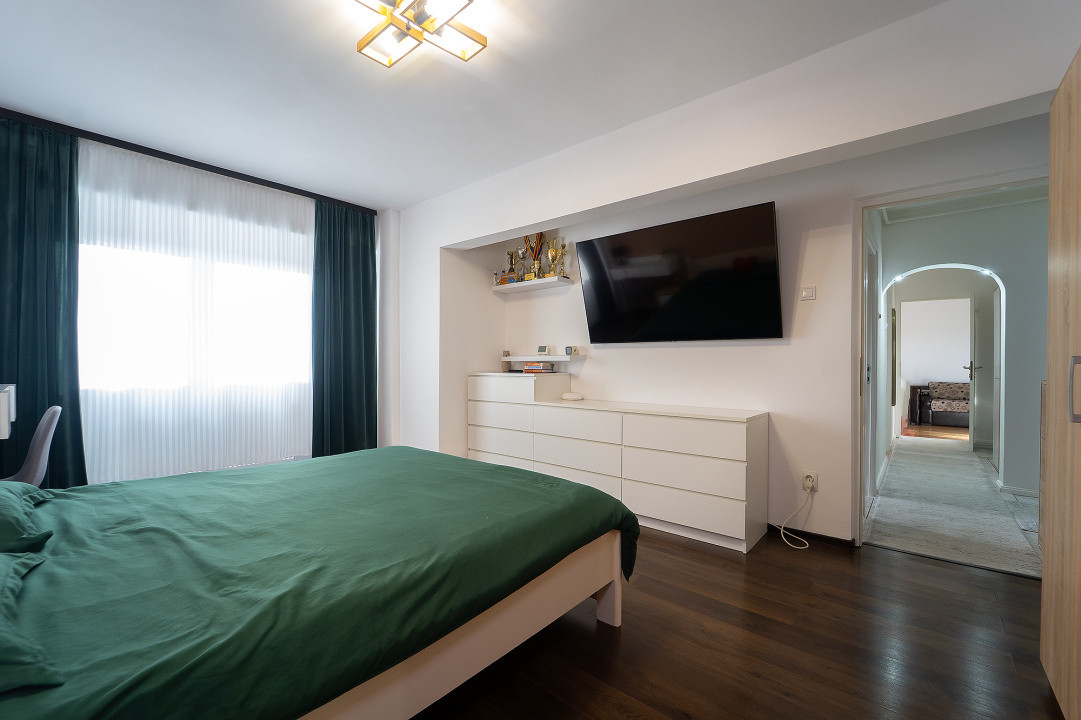Apartament decomandat cu 3 camere – confort, spațiu și priveliște superbă