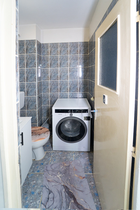 Apartament decomandat cu 3 camere – confort, spațiu și priveliște superbă