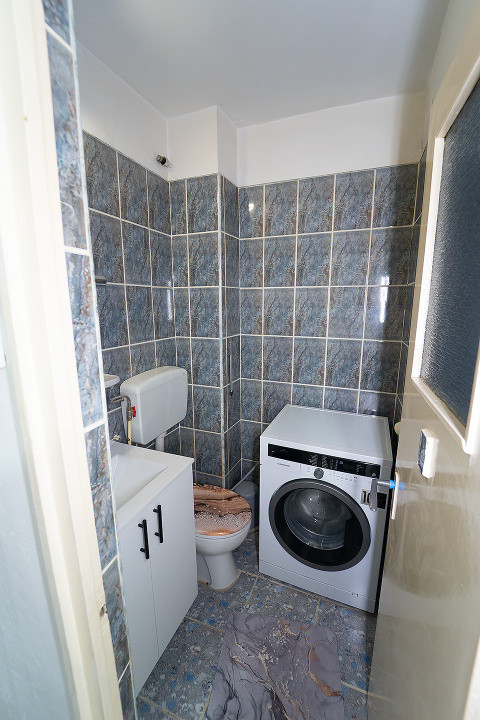 Apartament decomandat cu 3 camere – confort, spațiu și priveliște superbă