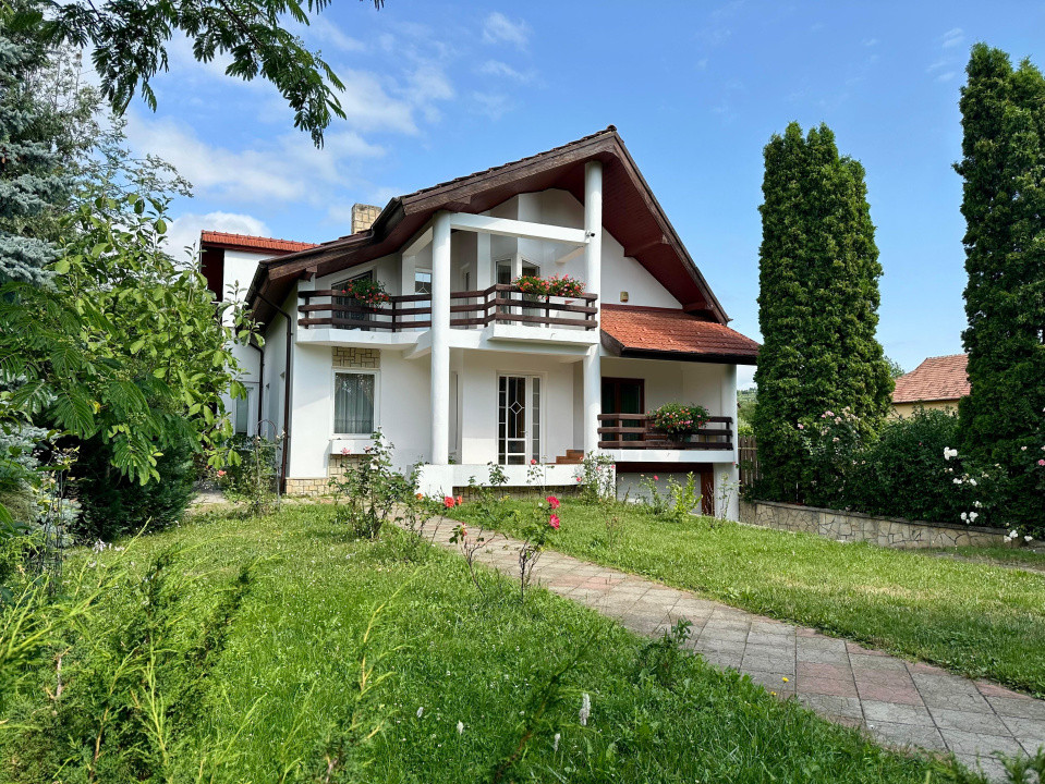 Casă De Vânzare | Comănești, Județul Bacău | COMISION 0%