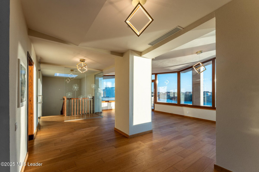 Casa TA de pe malul lacului Mogosoaia