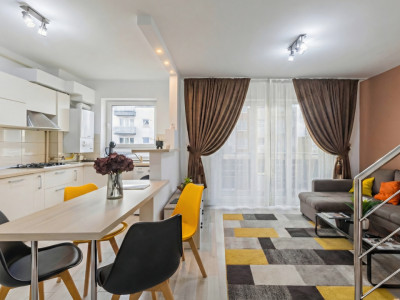 OCAZIE UNICĂ ÎN BRAȘOV | 3 camere pe doua etaje | loc de parcare și boxă