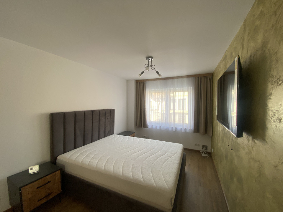 Casa 3 camere 2 bai de inchiriat moderna zona Tineretului Sibiu