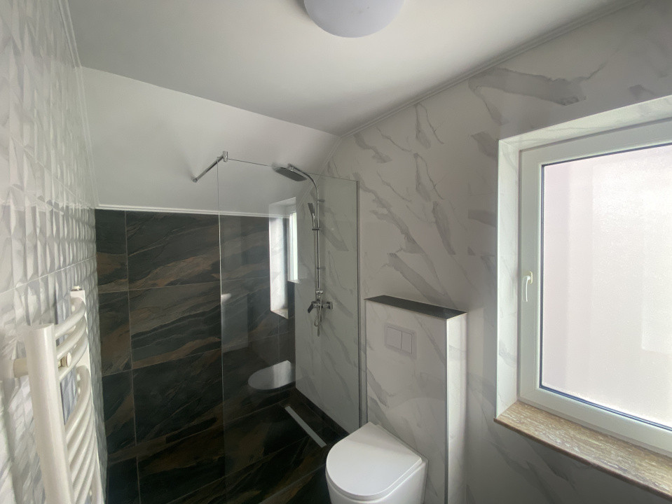 Casa individuala moderna 6 camere 4 bai de inchiriat Tineretului Sibiu