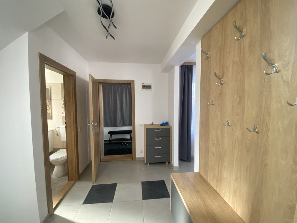 Apartament tip duplex 3 camere 2 bai teren 230mp in Tineretului Sibiu