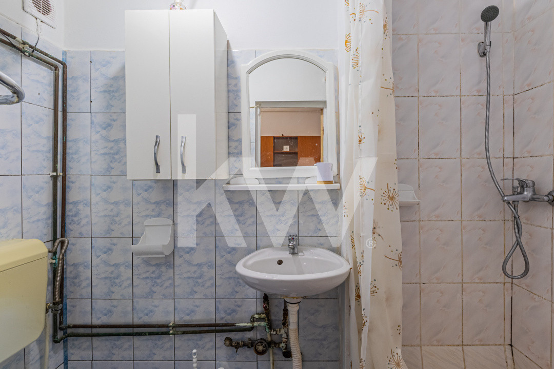 Camera de camin | etaj intermediar