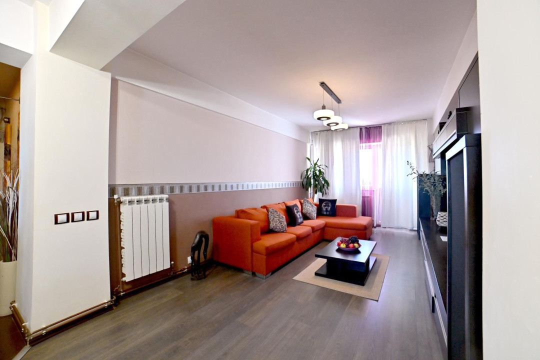 Apartament de Vanzare, Suprafata generoasa -  complet utilat/mobilat, Rovine