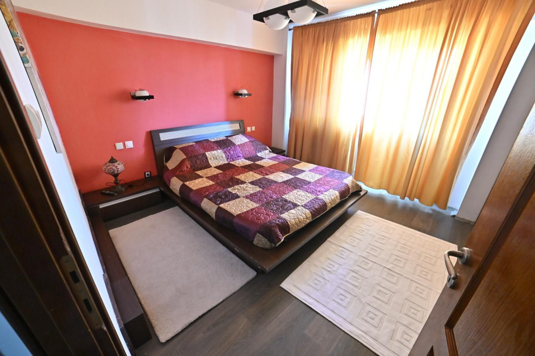 Apartament de Vanzare, Suprafata generoasa -  complet utilat/mobilat, Rovine