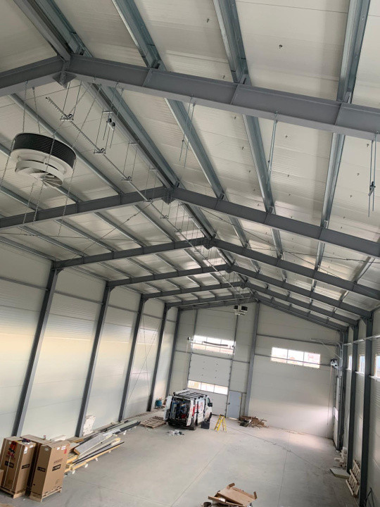 Hala industriala independenta energetic 600 mp judetul Sibiu