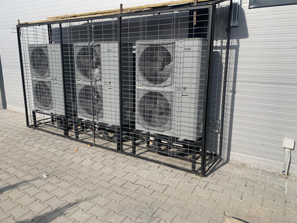 Hala industriala independenta energetic 600 mp judetul Sibiu