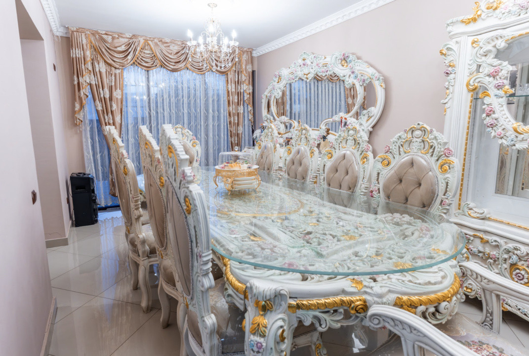 Casă modernă P + M în Cristești, 6 cam, construită de constructor local