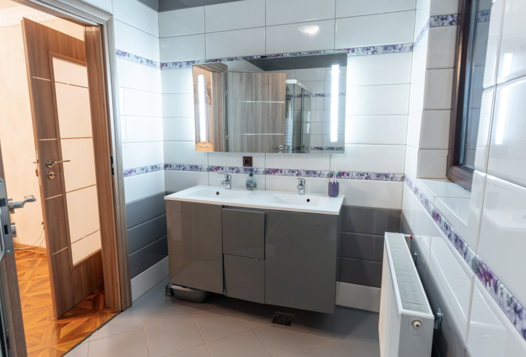 Casă modernă P + M în Cristești, 6 cam, construită de constructor local