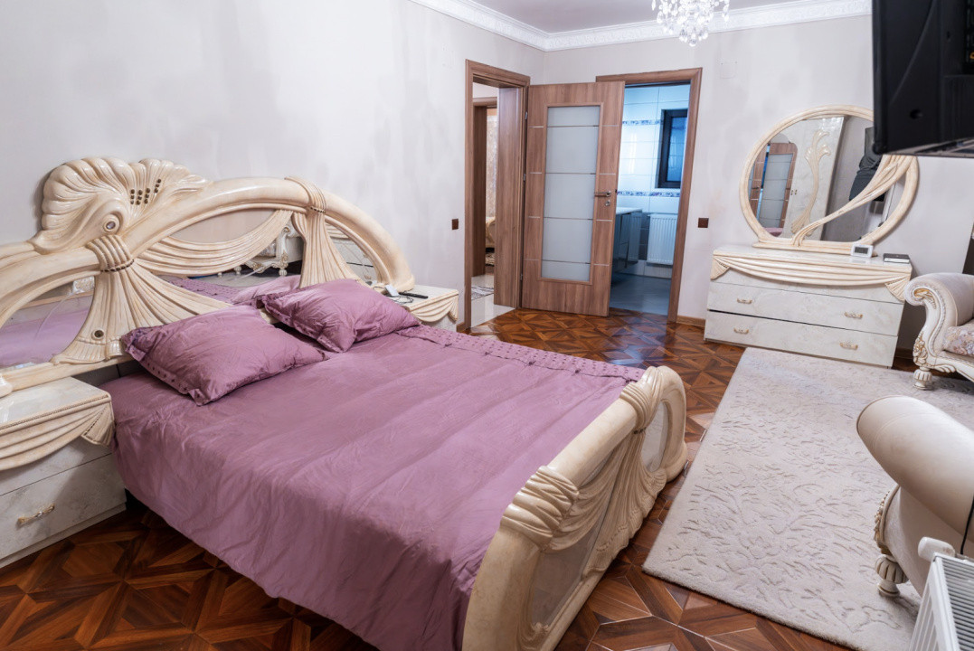 Casă modernă P + M în Cristești, 6 cam, construită de constructor local