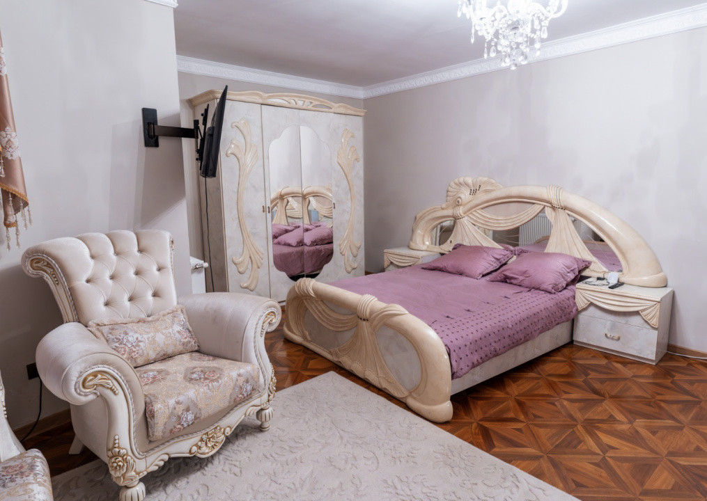 Casă modernă P + M în Cristești, 6 cam, construită de constructor local