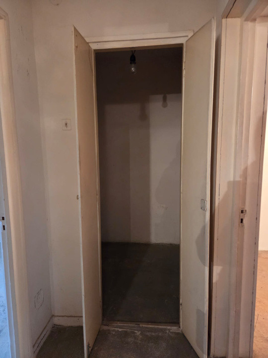 Transformă-l în acasă!  3 camere – Magura Vulturului, perfect pentru renovare