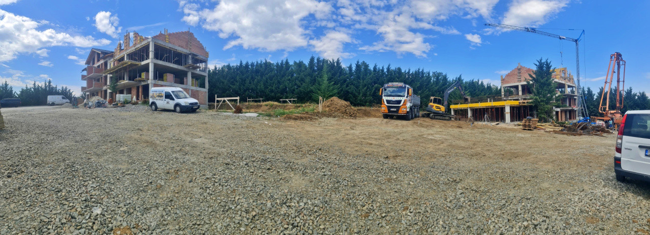 Apartament 3 camere, două băi, curte 110 mp-Natura la tine acasă! Cristian-SiBiU