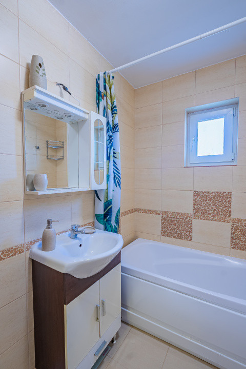 Apartament 2 camere decomandat Selimbar zona linistita cu loc de joaca langa