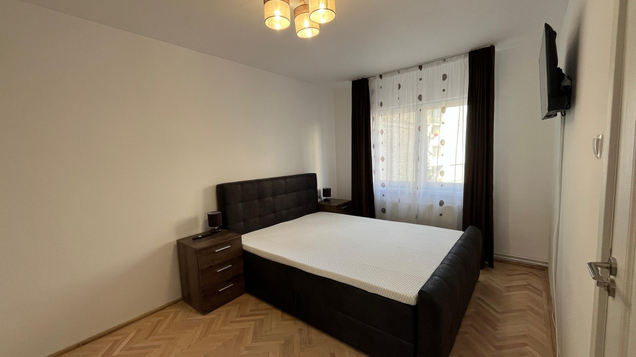 Apartament decomandat, 2 camere, decomandat zona Calea Dumbravii