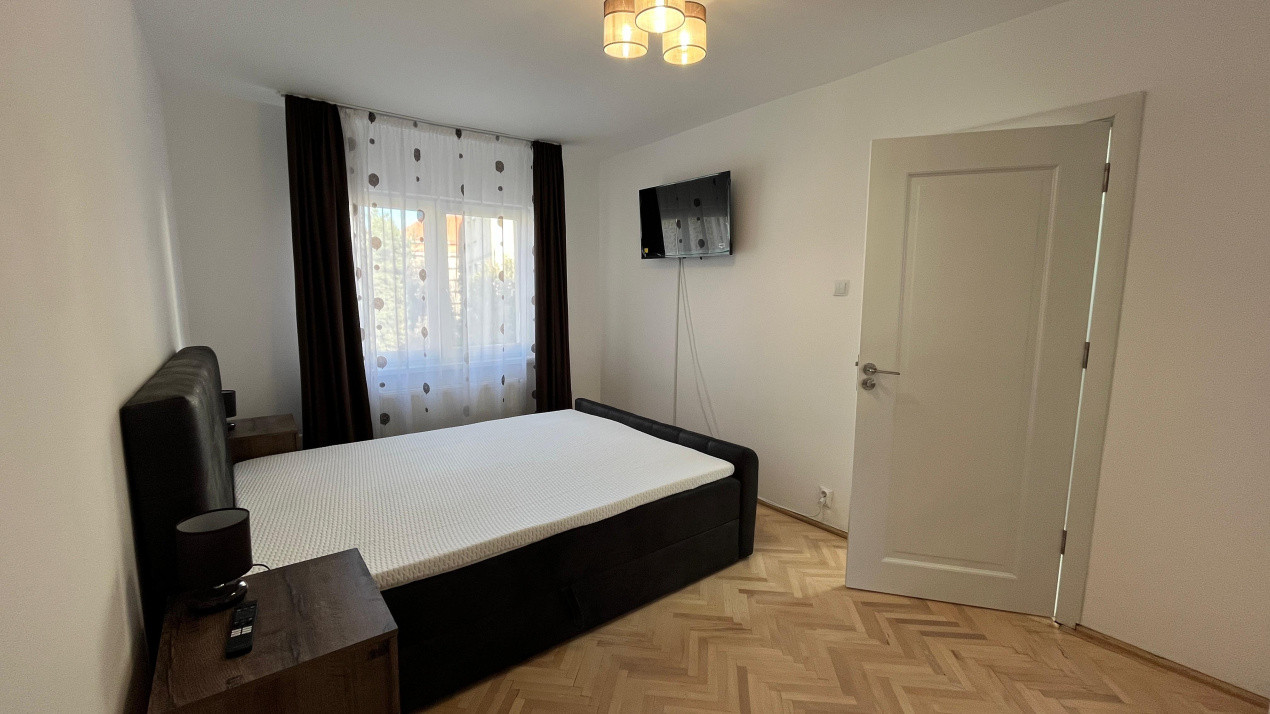 Apartament decomandat, 2 camere, decomandat zona Calea Dumbravii