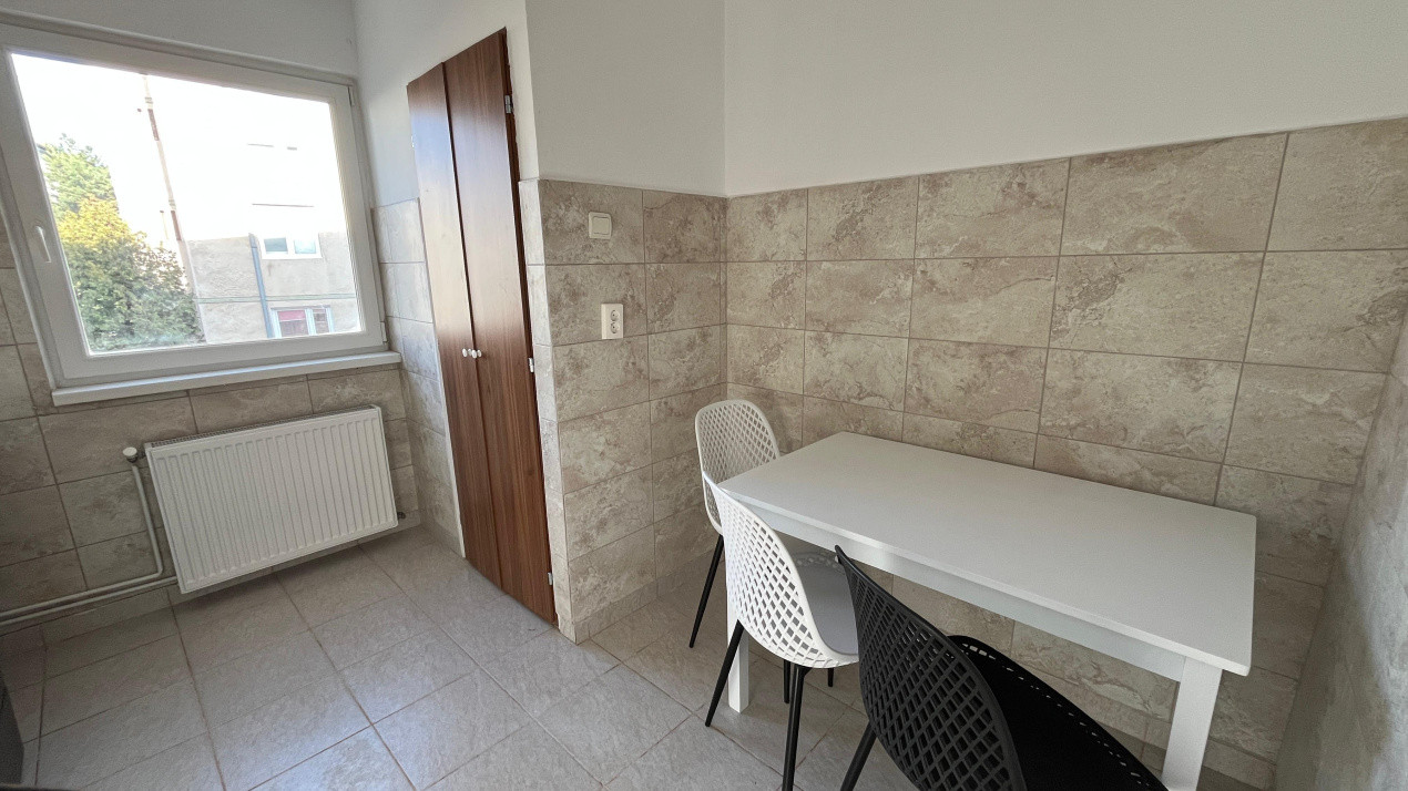 Apartament decomandat, 2 camere, decomandat zona Calea Dumbravii