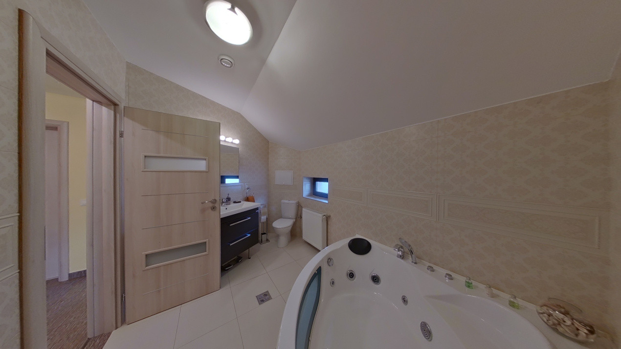 Casa individuala cu gradina si garaj, Cristian