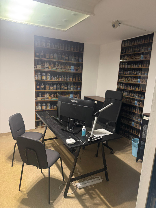 Spatiu comercial la bulevard, cu vad intens, Podu Ros, liber!