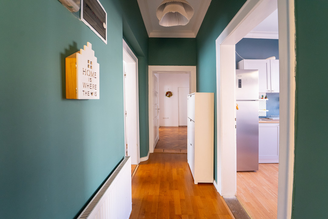 Casă pe un singur nivel cu 3 camere+pivniță. Pod și curte-Zona Sub Arini