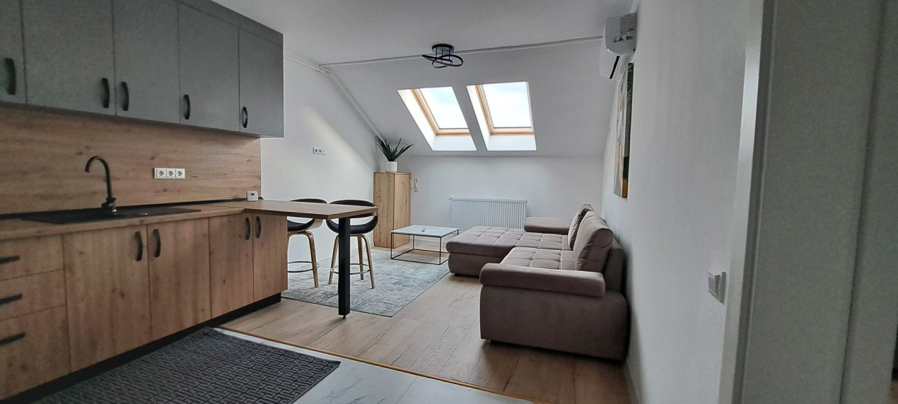 Apartament 2 camere - zona Compa