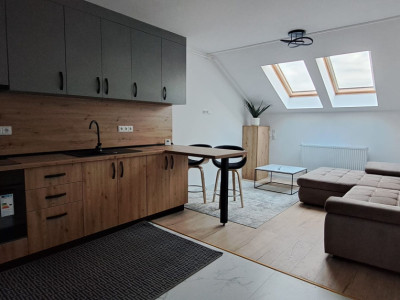 Apartament 2 camere - zona Compa