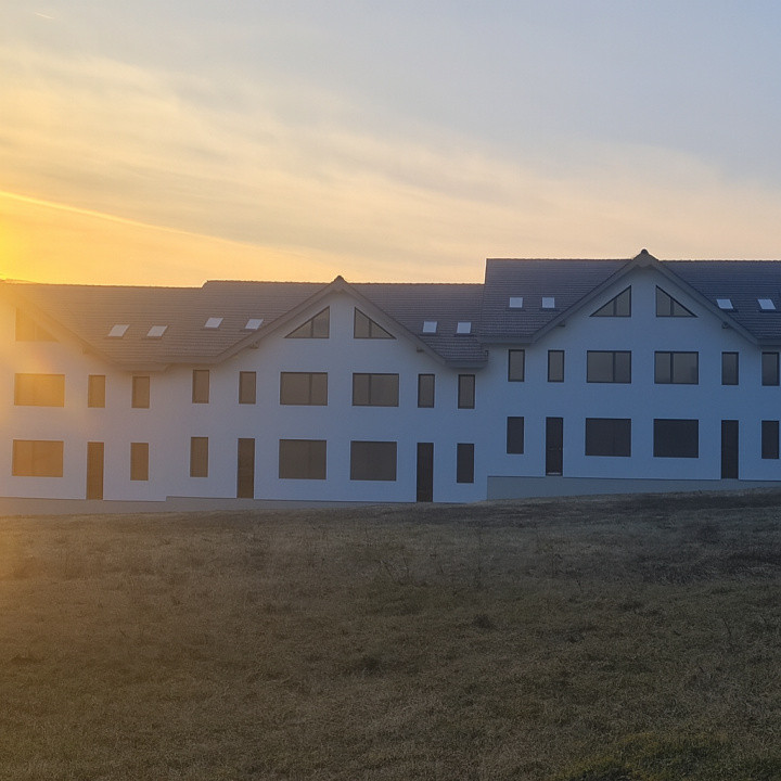 Casă întabulată, 5 cam, 119 mp utili, curte 70 mp – finisată la cheie