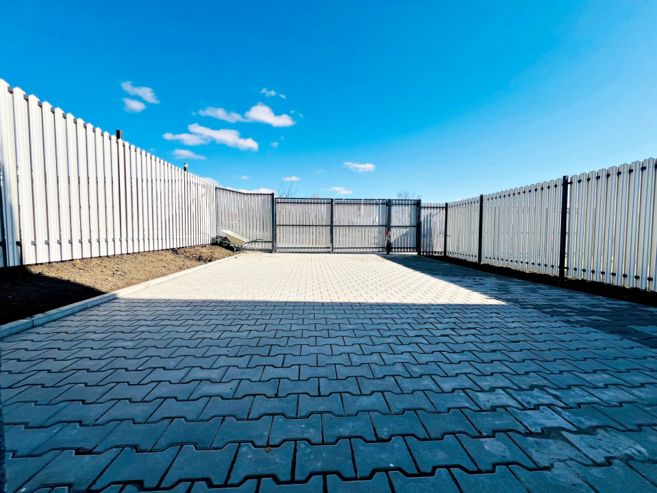 Casă întabulată, 5 cam, 119 mp utili, curte 70 mp, finisată la cheie. DaVinci SB