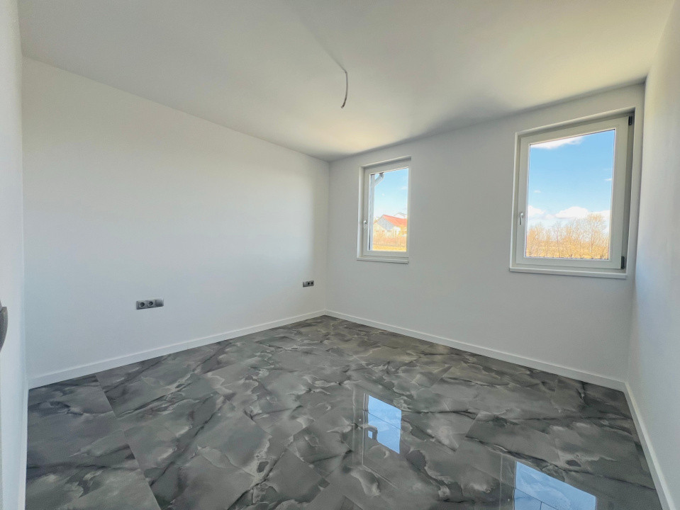 Casă întabulată, 5 cam, 119 mp utili, curte 70 mp, finisată la cheie. DaVinci SB