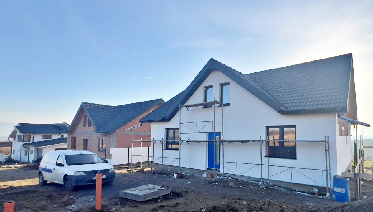 Casă unifamilială de vânzare–Șura Mare. Panoramă deosebită spre Sibiu