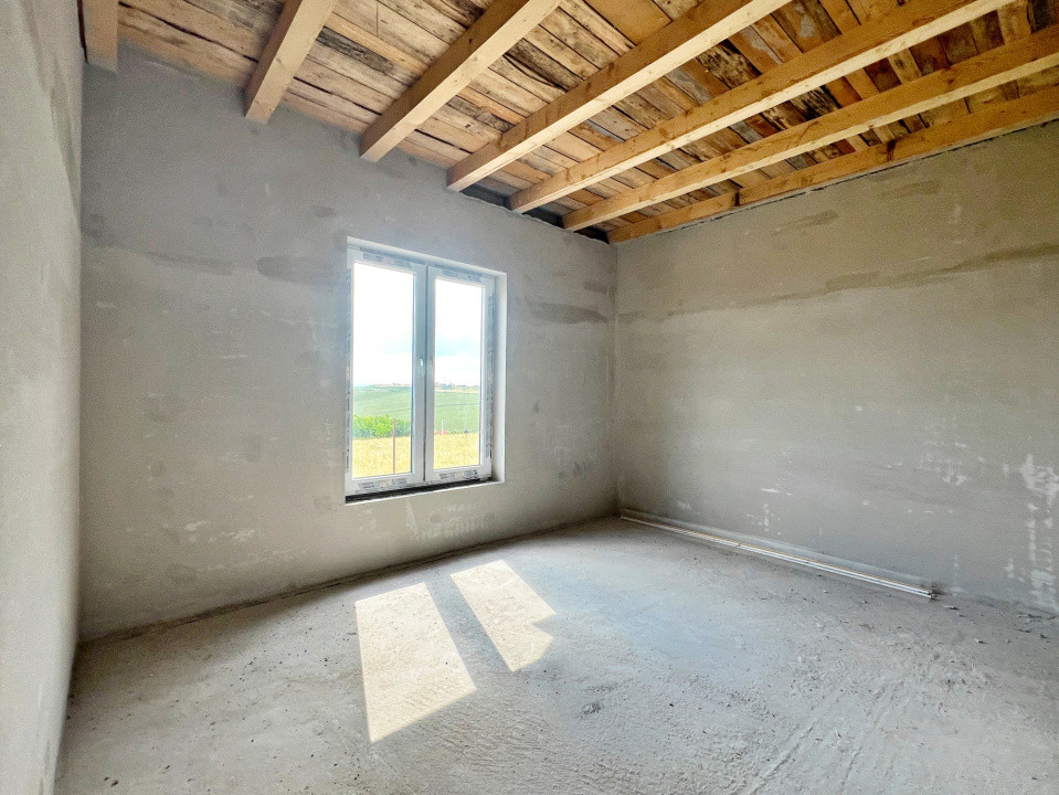 Casă unifamilială de vânzare–Șura Mare. Panoramă deosebită spre Sibiu