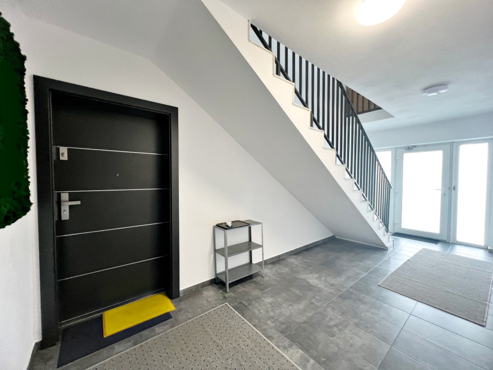 Casă mare cu teren generos – perfect împărțită pentru birouri sau 4 apartamente