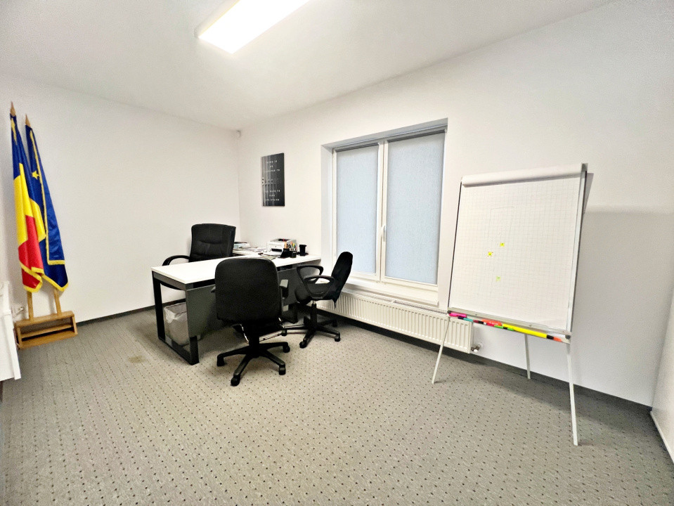 Casă mare cu teren generos – perfect împărțită pentru birouri sau 4 apartamente