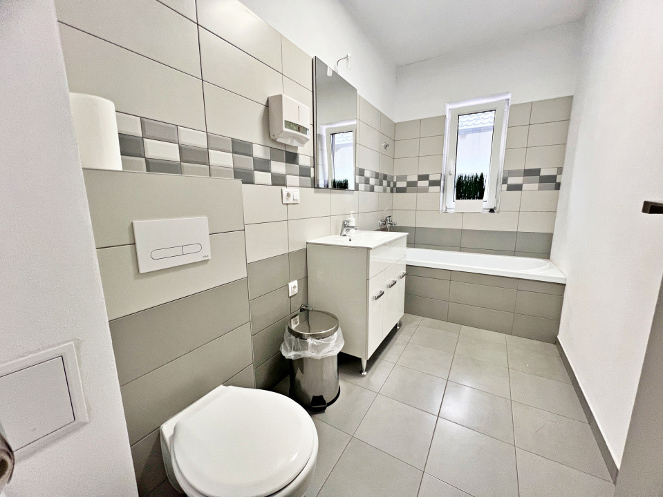 Casă mare cu teren generos – perfect împărțită pentru birouri sau 4 apartamente