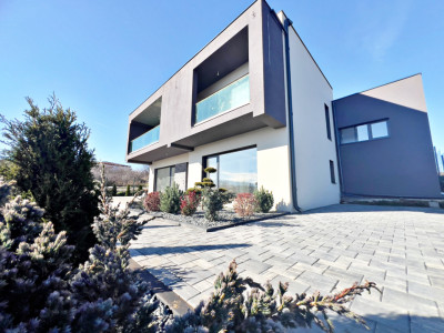 Casă Individuală modernă 4 cam–Teren 815 mp.SU 201 mp. Șelimbăr-Sibiu