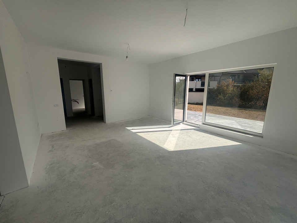 Casă single în Cristian, Sibiu - 4 Camere, 2 Terase, Teren 486