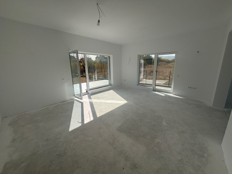 Casă single în Cristian, Sibiu - 4 Camere, 2 Terase, Teren 486